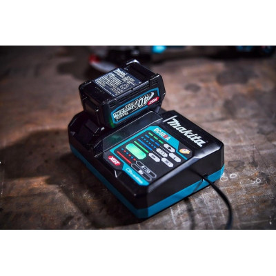 Įkroviklis MAKITA DC40RA, 40 V Įkroviklis MAKITA DC40RA, 40 V