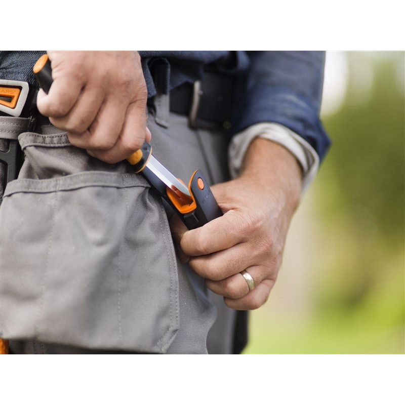 Universalus peilis FISKARS Universalus peilis FISKARS